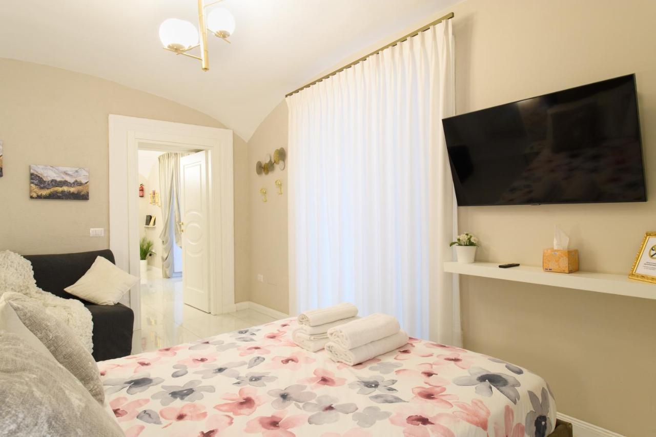 Grandapartments Via Toledo Napoli Экстерьер фото